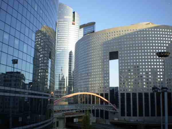 la defense